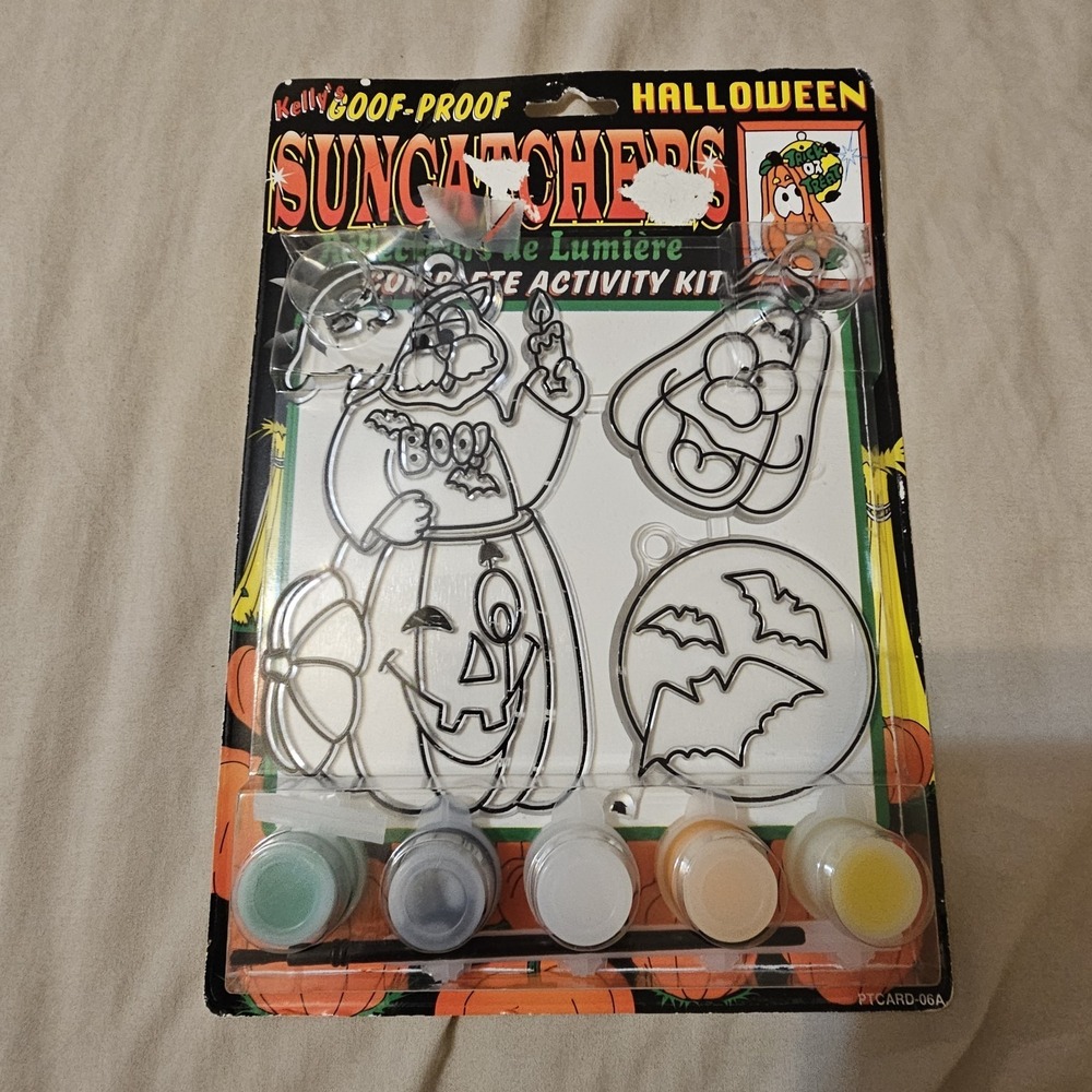 Vtg Kelly's Goof Proof Halloween Suncatchers Activity Kit - Pumpkin & Bats - NOS